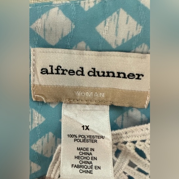 Alfred Dunner Blue and White Women's Blouse 💎 - Picture 3 of 11